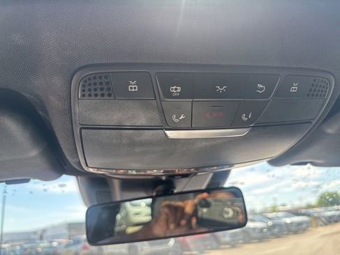 Used 2017 Mercedes-Benz E 300 4MATIC image 29