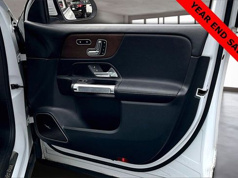 Used 2021 Mercedes-Benz GLB 250 4MATIC image 24