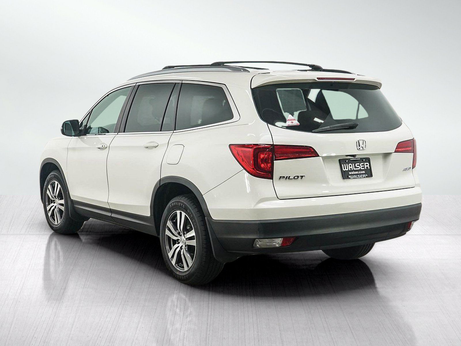 Used 2016 Honda Pilot EX-L image 3