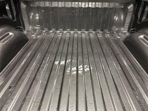 New 2026 RAM 1500 4x4 Crew Cab image 22