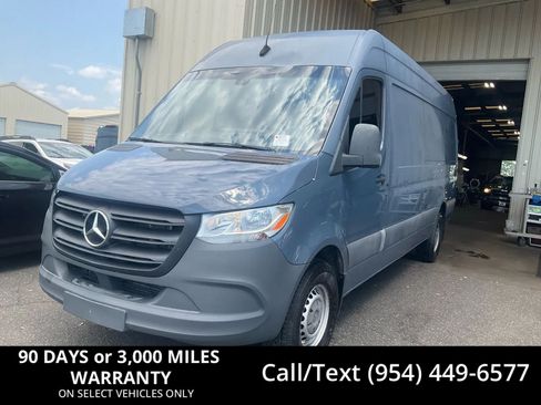 Used 2019 Mercedes-Benz Sprinter 170 image 1