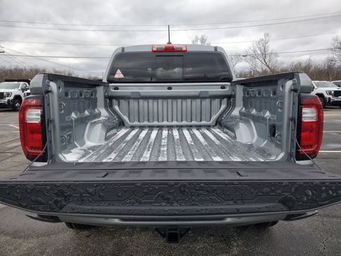 New 2026 GMC Canyon AT4 w/ LPO, Off Road Lift Package image 11