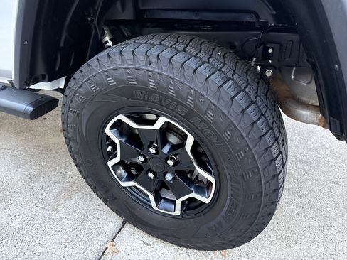 Used 2020 Jeep Gladiator Rubicon image 21