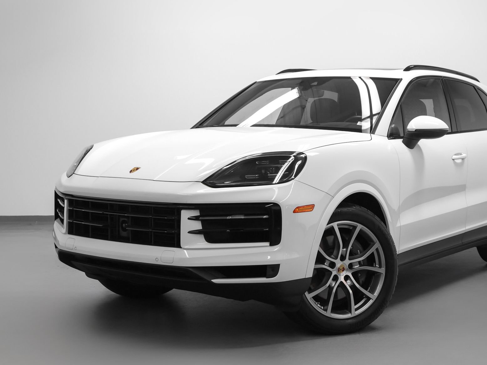 Certified 2024 Porsche Cayenne AWD/4WD image 7