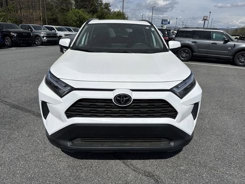 Used 2025 Toyota RAV4 XLE w/ Convenience Package image 2