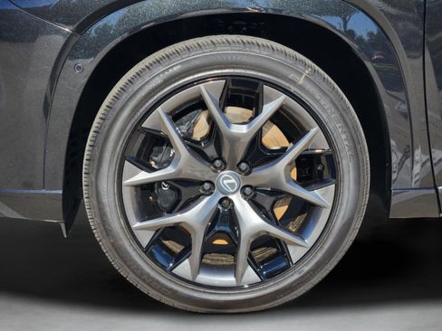 New 2026 Lexus TX 500h AWD image 6