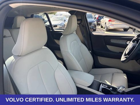 Used 2024 Volvo XC40 B5 Plus w/ Protection Package Premier AWD/4WD image 13