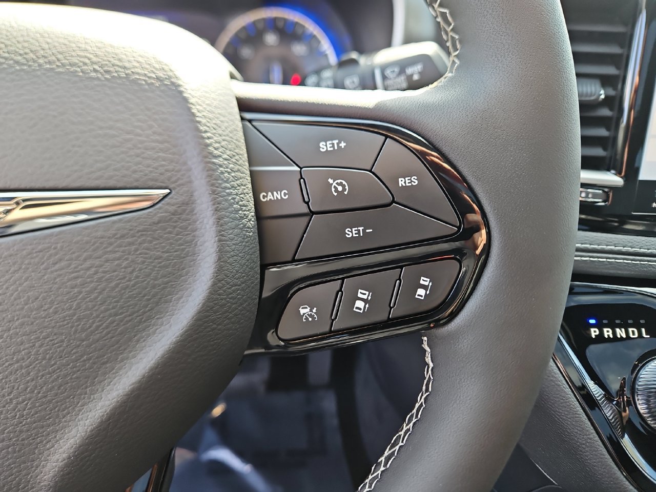 New 2026 Chrysler Pacifica Select w/ S Appearance Package FWD image 29