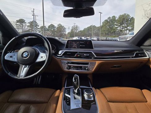 Used 2021 BMW 740i xDrive w/ M Sport Package image 18