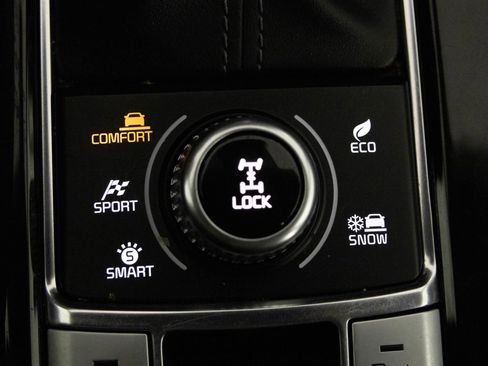 Used 2022 Kia Telluride LX image 25