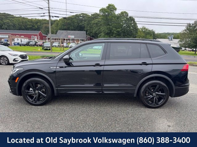 Certified 2024 Volkswagen Tiguan SE R-Line AWD/4WD image 8