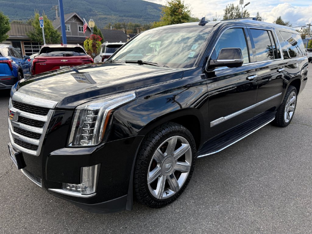 Used 2019 Cadillac Escalade ESV Luxury AWD/4WD image 3