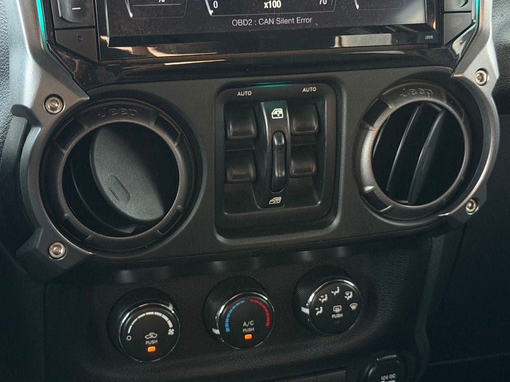 Used 2014 Jeep Wrangler Unlimited Sport w/ Quick Order Package 23S AWD/4WD image 18