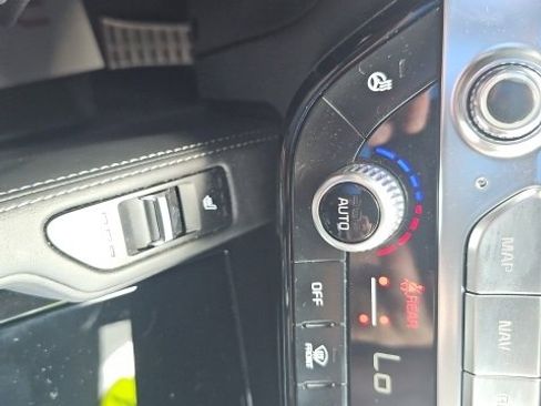 Used 2024 Kia Telluride SX Prestige image 22