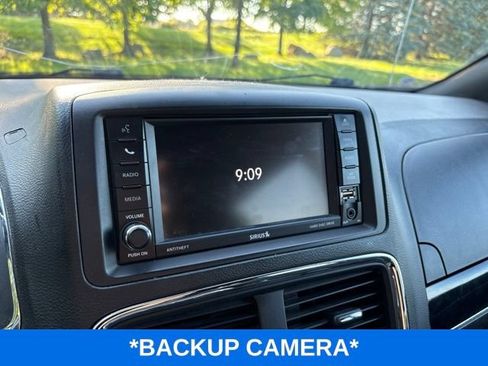 Used 2019 Dodge Grand Caravan SXT FWD image 8