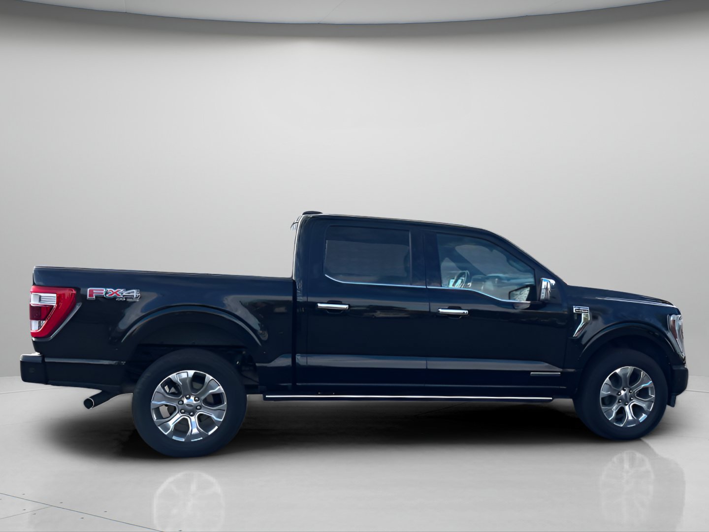 Used 2023 Ford F150 Platinum w/ Equipment Group 701A High AWD/4WD image 5