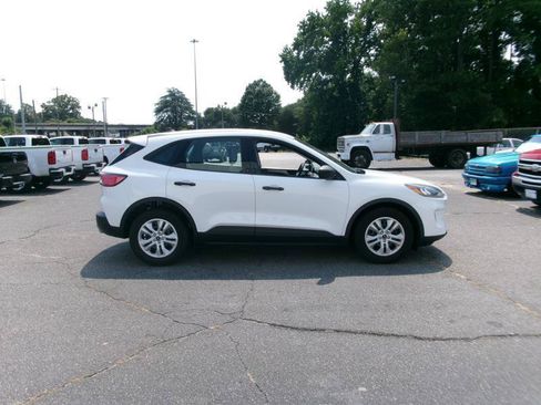 Used 2022 Ford Escape S FWD image 5