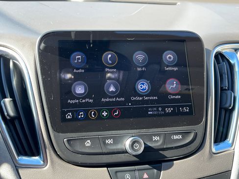 Used 2021 Chevrolet Malibu LT image 44