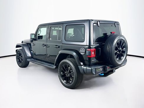 Used 2023 Jeep Wrangler Unlimited Sahara w/ Cold Weather Group AWD/4WD image 5