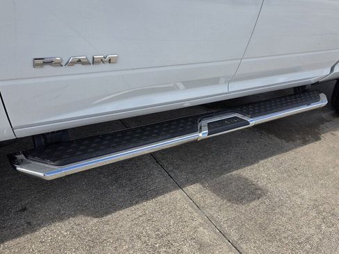 Certified 2024 RAM 2500 Big Horn AWD/4WD image 10