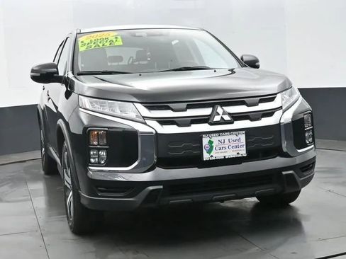 Used 2025 Mitsubishi Outlander Sport ES image 3