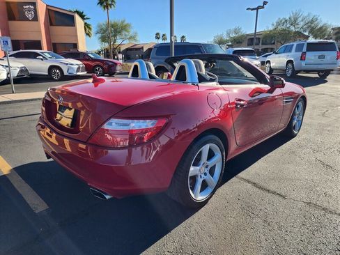 Used 2015 Mercedes-Benz SLK 250 w/ Premium Package image 22