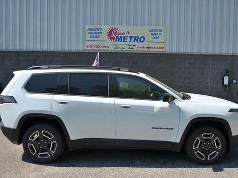 New 2026 Jeep Cherokee Laredo AWD/4WD image 9