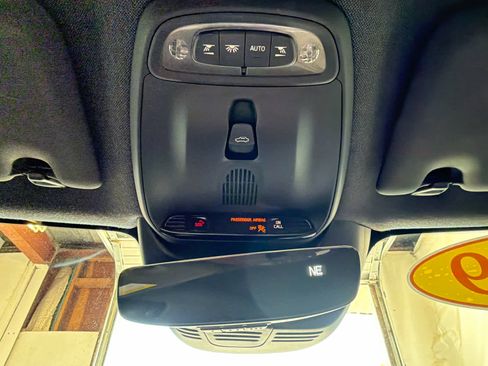 Used 2019 Volvo XC40 T5 Momentum AWD/4WD image 54