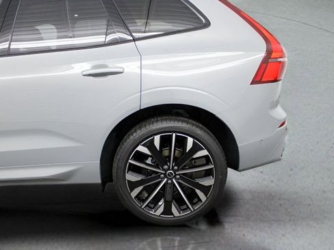 New 2026 Volvo XC60 B5 Ultra w/ Protection Package Premier image 34