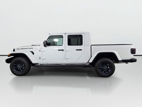 New 2026 Jeep Gladiator Sport AWD/4WD image 6