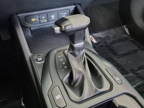 Used 2025 Kia K4 FWD image 16