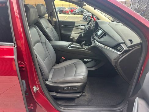 Used 2018 Buick Enclave Essence image 14