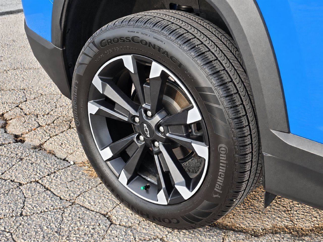 Used 2025 Chevrolet Equinox RS w/ Safety and Technology Package FWD image 10