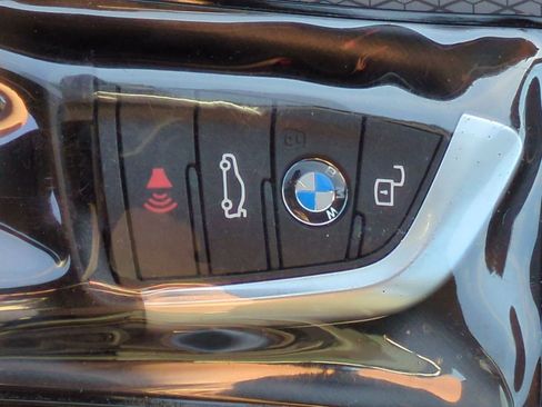 Certified 2026 BMW 330i xDrive Sedan w/ Premium Package AWD/4WD image 34