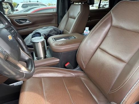 Used 2021 Chevrolet Tahoe High Country w/ Premium Package image 6