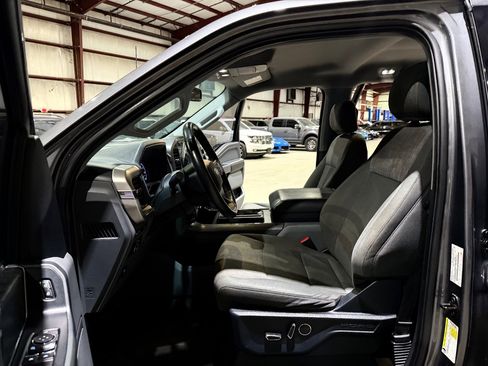 Used 2021 Ford F150 XLT w/ Equipment Group 302A High RWD image 13