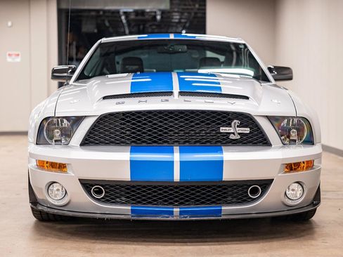 Used 2009 Ford Mustang Shelby GT500 RWD image 8