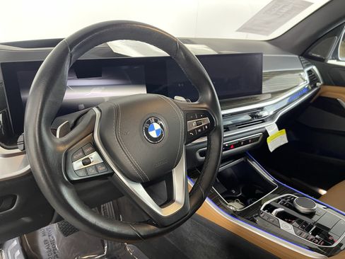 Certified 2025 BMW X5 xDrive40i w/ Climate Comfort Package AWD/4WD image 12