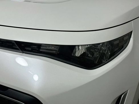 Used 2023 Kia Soul S FWD image 23