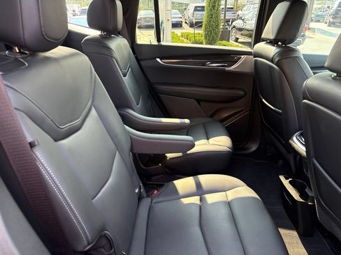 Used 2024 Cadillac XT6 Sport w/ Technology Package AWD/4WD image 10