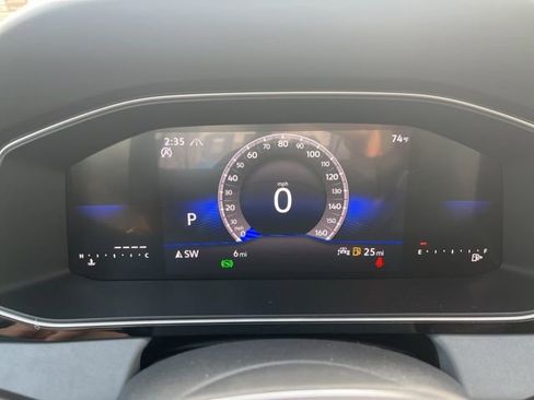 New 2026 Volkswagen Jetta SE FWD image 13