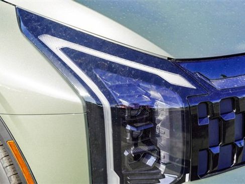 New 2026 Kia Sportage X-Line image 11