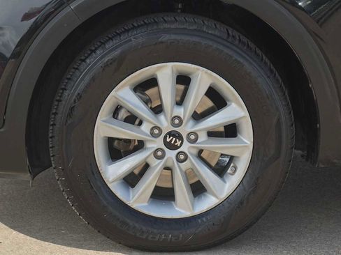 Used 2019 Kia Sorento L image 7