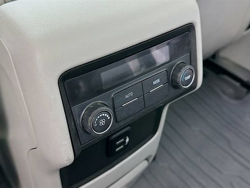 Used 2017 GMC Acadia SLE w/ Driver Alert Package I FWD image 32