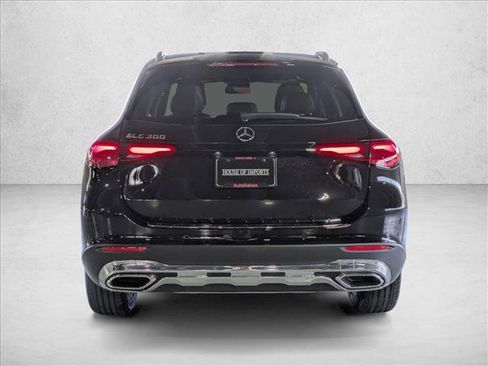 New 2026 Mercedes-Benz GLC 300 image 8