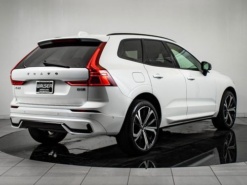Used 2025 Volvo XC60 B5 Ultra w/ Protection Package Premier image 10