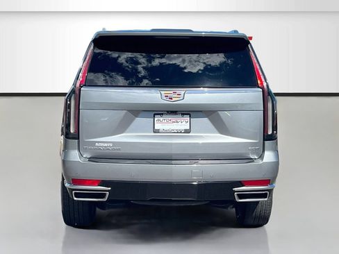 Used 2024 Cadillac Escalade Premium Luxury AWD/4WD image 6