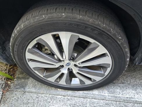 Used 2021 Subaru Ascent Touring AWD/4WD image 9