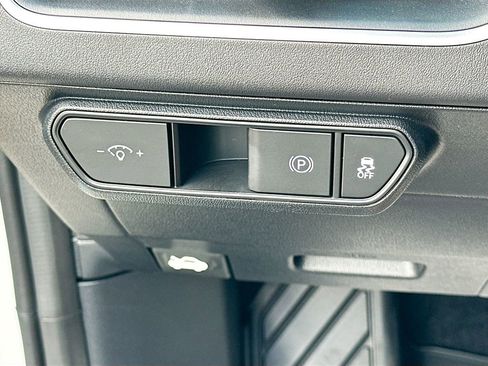 New 2025 Kia K4 LXS image 10