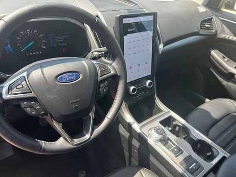 Used 2024 Ford Edge SEL w/ Convenience Package AWD/4WD image 11